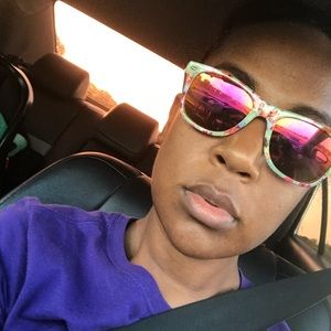 Meet your Posher, Erica